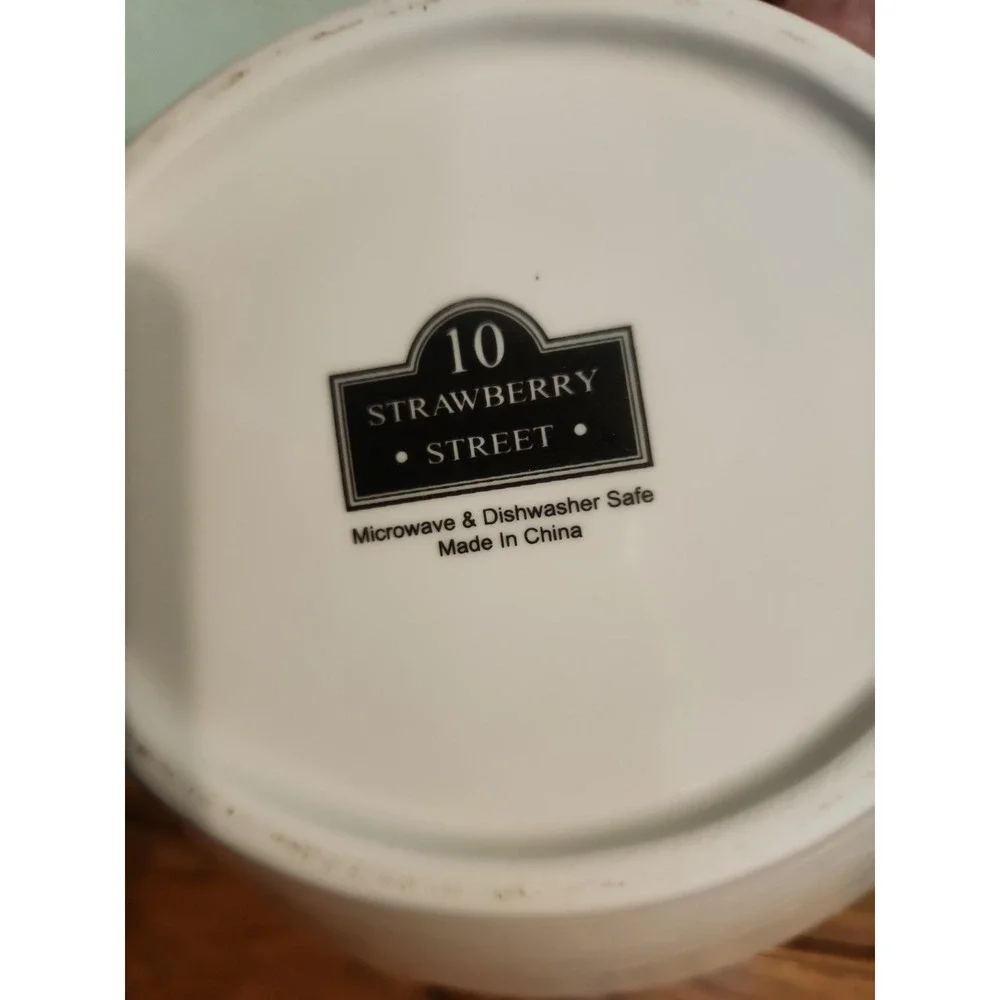 10 STRAWBERRY STREET 10